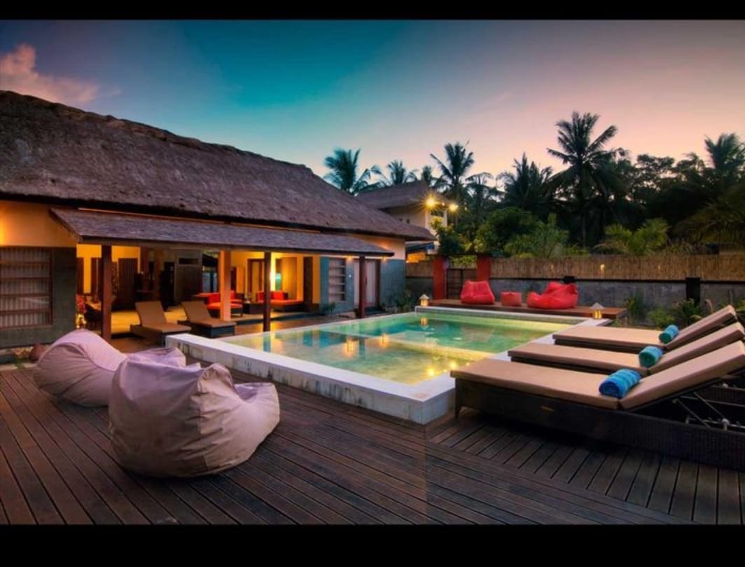 Pool 2